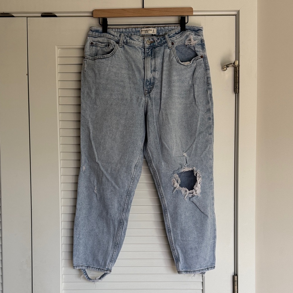 Abercrombie & Fitch curve love the mom high rise distressed jeans